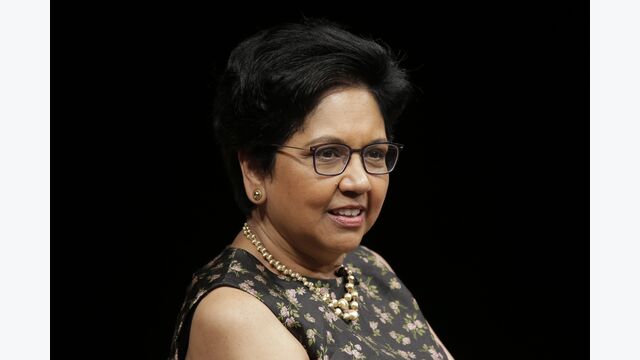 Download von www.picturedesk.com am 28.04.2025 (09:41). FILE - Indra Nooyi participates in an event on Oct. 9, 2018, in New York. The former PepsiCo CEO has a memoir titled "My Life in Full: Work, Family and Our Future" coming out Sept. 28, 2021. (AP Photo/Seth Wenig, File) - 20181010_PD16291 - Rechteinfo: Rights Managed (RM)