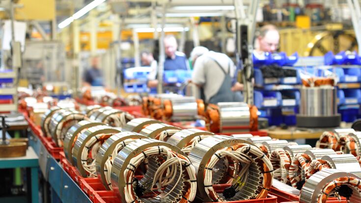 ingenieurwesen, produktion, herstellung, werk, fertigung, industrie, maschinebau, arbeitsplatz, fabrik, arbeit, elektrik, elektronik, technik, technisch, job, jobs, bau, werkstatt, kabel, verkablung, elektriker, mechaniker, bauteil, fliessband, mechnaik