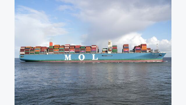mol tradition, mol, mitsui osk, mitsui o.s.k., japanese, container vessel, container ship, container shipping, seagoing, cargo, ship, freighter, oceangoing, vessel, marine, maritime, shipping, globalization, transportation, transport, goods, trade, trading, logistics, import, export, foreign trade, sea, water, navigation, waterway, economic, economy, motor ship, containers, teu, freight containers, freight rates, cuxhaven, elbe