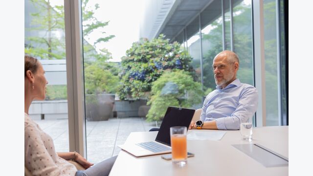 Henry Puhl im Gespräch mit Dispo-Chefredakteurin Michaela Holy