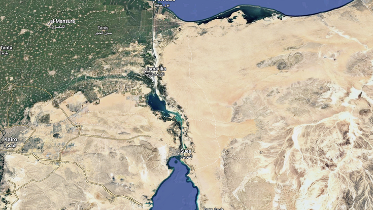 Der Suezkanal zwischen Port Said und Sues