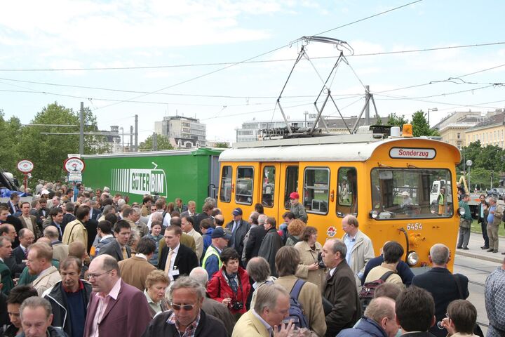 G?terbim im Bahnhof Hernals