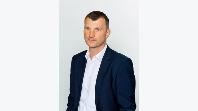 Hoelzl Markus 1423 s EY