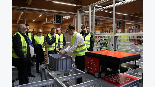 Autostore-Präsentation bei Cargo-Partner