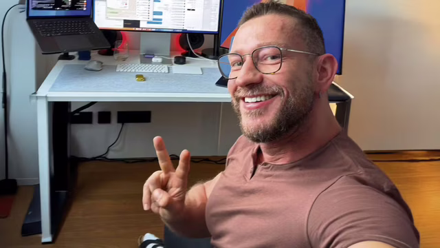 Peter Steinberger setzt mit OpenClaw auf radikale Open-Source-Kontrolle statt Cloud-Abhängigkeit.