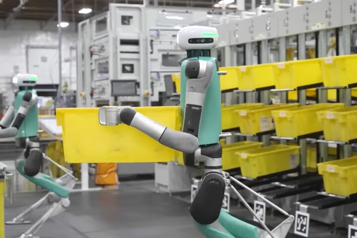 Humanoider Roboter Digit bei Amazon