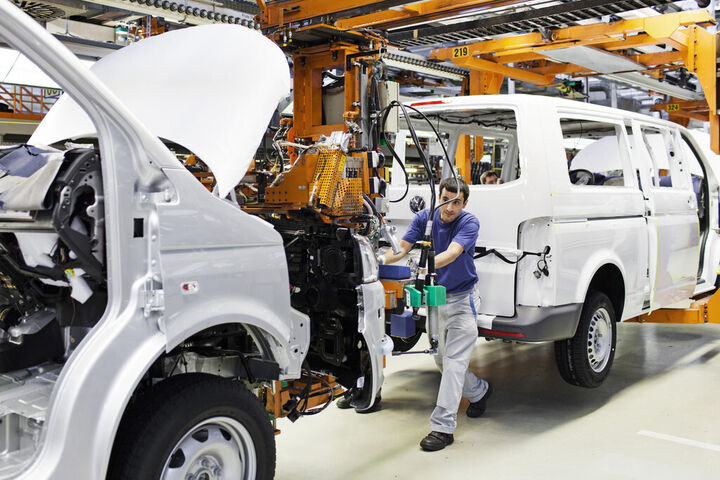 Volkswagen T5 Produktion in Hannovera 92792