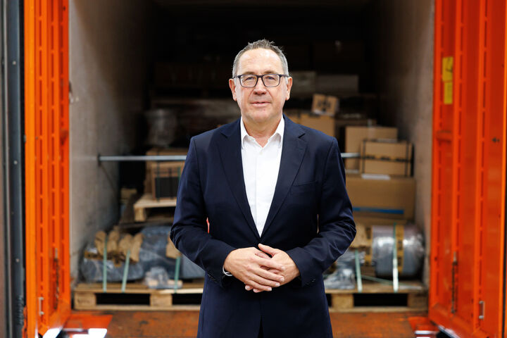 Jürgen Bauer ist Spartenobmann der Fachgruppe Spedition und Logistik der Wirtschaftskammer Wien