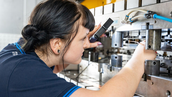 Hirschmann Automotive Zulieferer VW