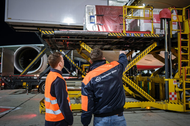 Assignment, GENRE/KONTEXT, Gebrueder Weiss, Work