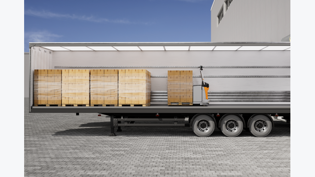 AXL iGo bei der Paletten-Entladung im LKW