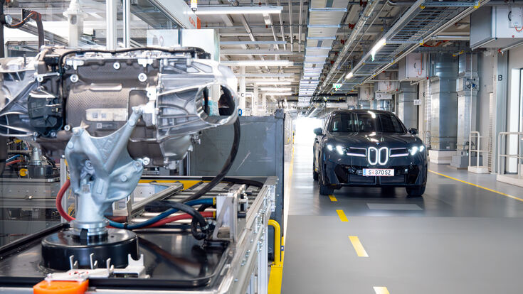 P90631021 high Res the new bmw ix3 with