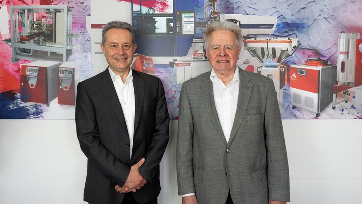 Michael Wittmann (links) und Werner Wittmann führen ab Mai 2026 gemeinsam alle Geschäftsbereiche der Wittmann Gruppe