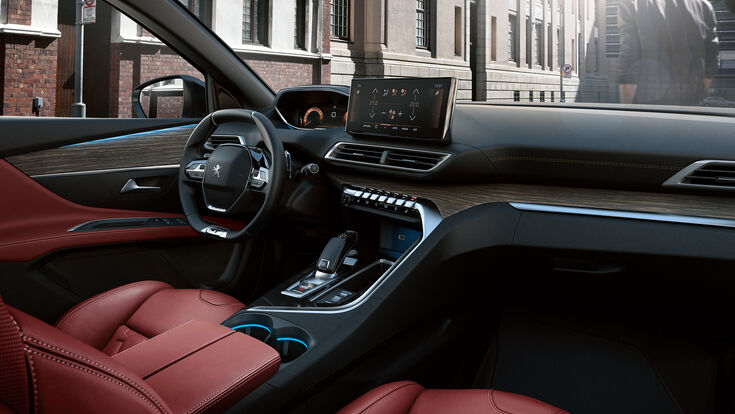 Der Innenraum des Peugeot 3008 zeigt, wie wichtig spezialisierte Zulieferer für Stellantis-Modelle sind.