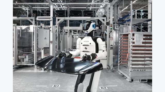 Humanoider Roboter bei BMW im Testeinsatz