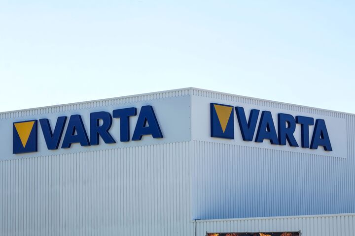 power supply, longlife, volt, accumulators, energizer, consumer batteries, varta ag, disposable, rechargeable, ampere, energize, accumulator, current, electric, lead, capacity, charge, signboard, storage, carbon, manufacturing, varta, technology, electricity, business, editorial, energy, emblem, power, signage, company, logo, electronic, cell, battery, industry, sign, symbol, german, voltage, batteries, recharge, germany, electrical, alkaline, supply, equipment, digital, zinc, brand