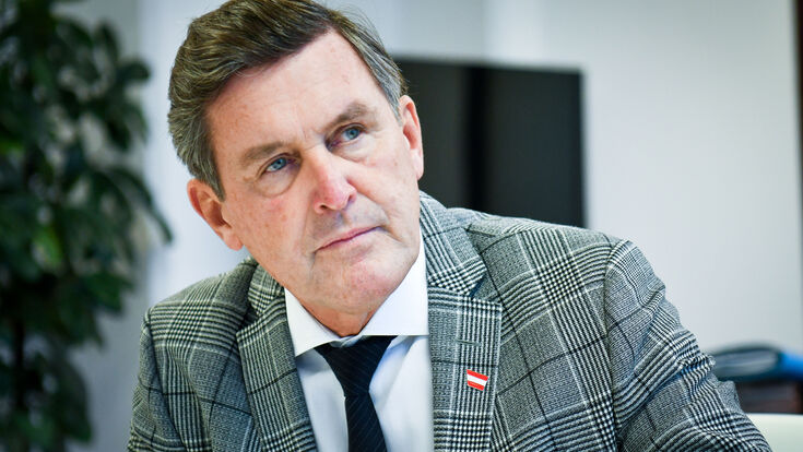 Peter Hanke, SPÖ, Bundesminister für Innovation, Mobilität und Infrastruktur, 1030 Wien, 18.12.2025, c: Alexandra Unger