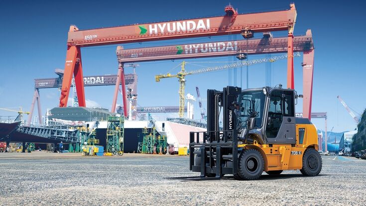 Hyundai-Stapler auf Hafen