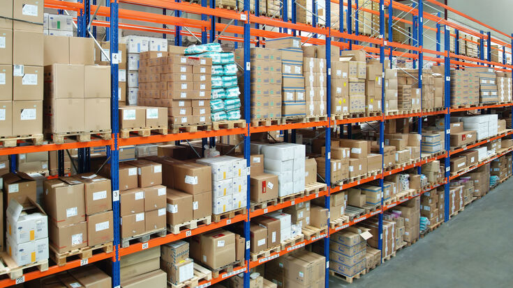 lager, regal, logistik, großhandel, sortiment, ware, hochregal, lagerhalle, industrie, spedition, hochregallager, lagerhaltung, materialwirtschaft, lagerraum, wirtschaft, lagerbestand, verpackung, paket, warenlager, magazin, innenraum, lagern