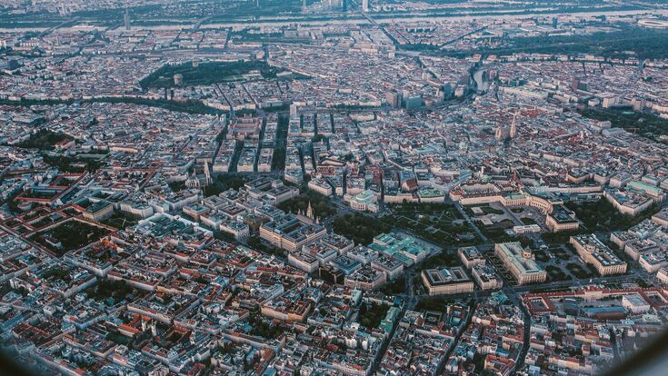 luftaufnahme, aerial, wien, stadt, anblick, ortsbild, städtisch, landschaft, panorama, anreisen, fremdenverkehr, strasse, europa, road, drohnenaufnahme, drohne, stadtbild