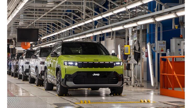 Jeep-SUV auf einer Produktionslinie von Stellantis