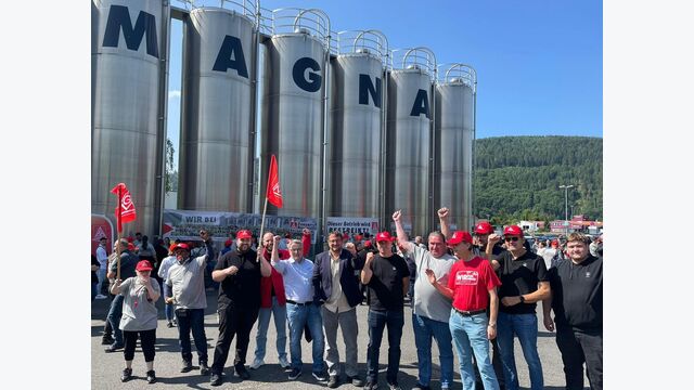 IG Metall Protest vor Magna Werk in dorfprozelten 2023