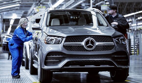 Produktion eines Mercedes in den USA