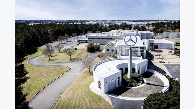 Luftaufnahme des Mercedes-Benz Werks Tuscaloosa, Alabama/ Kundencenter Aerial view of the Mercedes-Benz plant Tuscaloosa, Alabama/Customer Center