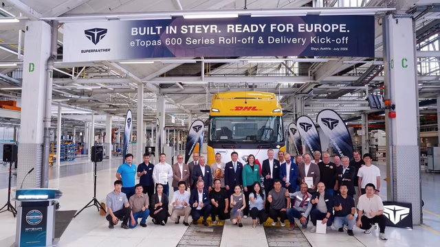 Super Panther e Topas 600 Produktion bei Steyr Automotive