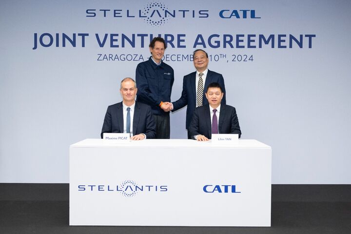 Vertreter von Stellantis und CATL in Spanien 2024