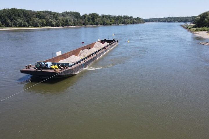 Schiff Donau Niedrigwasser Viadonau