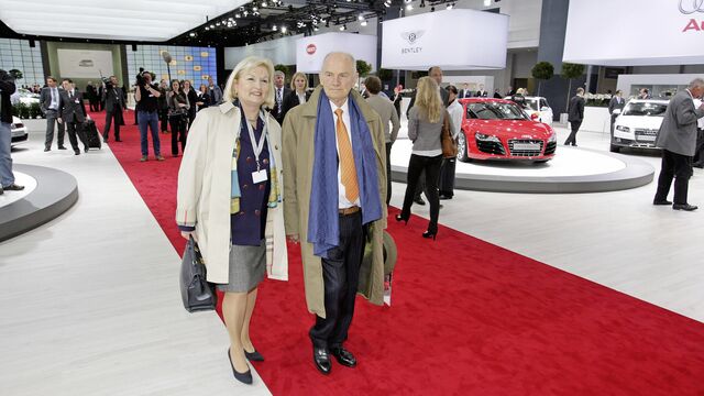 In 2004, Ferdinand Piëch - here with his wife Ursula at the 2009 Annual General Meeting - took over as Chairman of the Supervisory Board of Volkswagen AG.