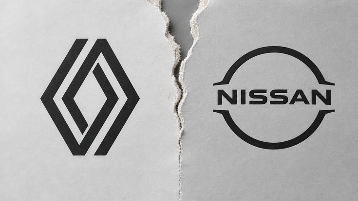 Renault- und Nissan-Logo auf grauem Hintergrund, getrennt durch einen vertikalen Riss als Symbol für die belastete Auto-Allianz.