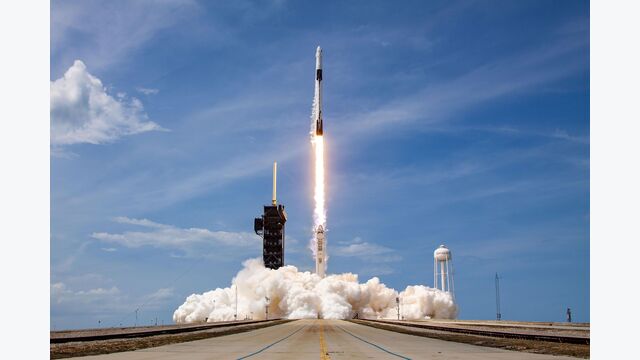 Falcon 9 Rakete beim Start