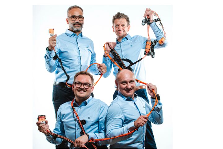 Thomas Janc, Director Production & Technology (links oben), Peter Spalt, Director Logistics (rechts oben), Philipp Enzenhofer, Head of Logistics Rankweil (links unten), sowie Ralph Wittmann, Head of Production Rankweil (rechts unten), alle Hirschmann Automotive
