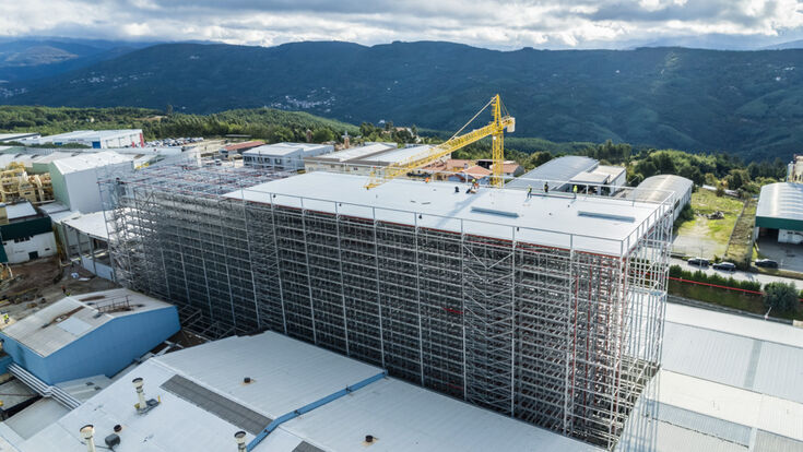 Hochregallagerprojekt von voestalpine Krems Finaltechnik für Sonae Arauco in Portugal