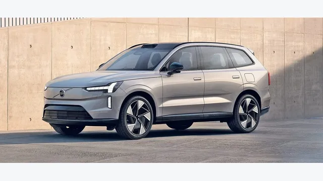 Der Volvo EX90 steht für die ambitionierte Elektrostrategie des schwedischen Autobauers. Der schwierige Produktionsanlauf und hohe Entwicklungskosten belasteten zuletzt jedoch die Bilanz.