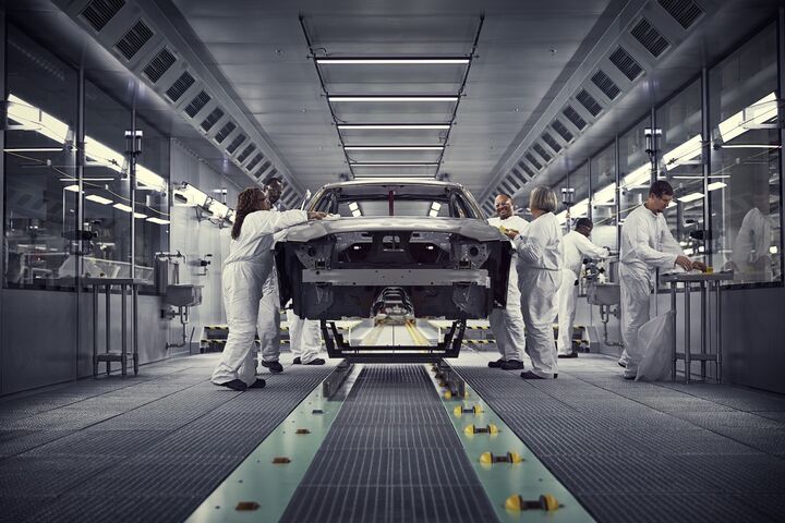 Produktion eines Volvo in Charleston USA