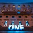 Die Veranstaltung ?Siemens ONE Tech ? Strategy & Results? findet am 13. November als hybride Veranstaltung im Headquarter in München statt ? hier die Bühne zu Beginn der Veranstaltung. The 'Siemens ONE Tech ? Strategy & Results' event will take place on November 13th as a hybrid event at the Headquarters in Munich ? here's the stage at the beginning of the event. Foto: Jens Hartmann/Siemens